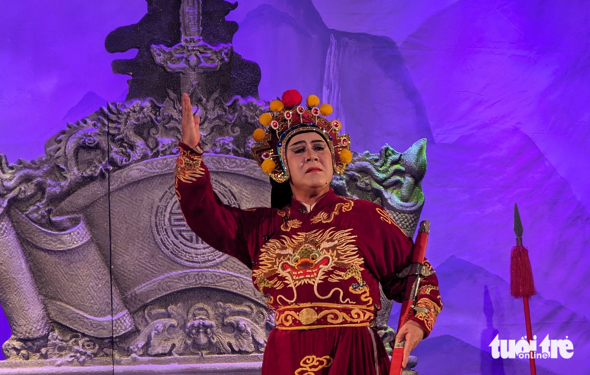 Vở Lê Đại Hành hoàng đế của Nhà hát nghệ thuật hát bội TP.HCM - Ảnh: LINH ĐOAN